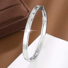 1pc Fashion Heart-Shaped Arrangement Design Cubic Zirconia Inlaid Women's Bracelet, Holiday Gift - Multicolor - View 8