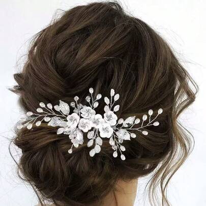 1. Lược cài tóc thủ công bằng đất sét, đính hoa và lá, hạt ngọc trai giả, kiểu dáng đơn giản, thanh lịch, phù hợp cho đám cưới, sử dụng hàng ngày, du lịch và các dịp khác.