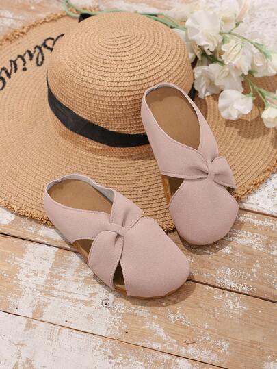 1 par de sandalias de verano de moda para niñas, diseño con lazo en la punta cerrada, empeine rosa, sandalias casuales tipo slip-on, adecuadas para la playa, el hogar, caminar, ir de compras