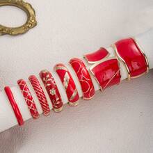 一款欧美风格的INS几何图案宽版红色珐琅开口弹力手链，用途广泛，适合日常佩戴、聚会和度假。 - 紅色 - 查看 11