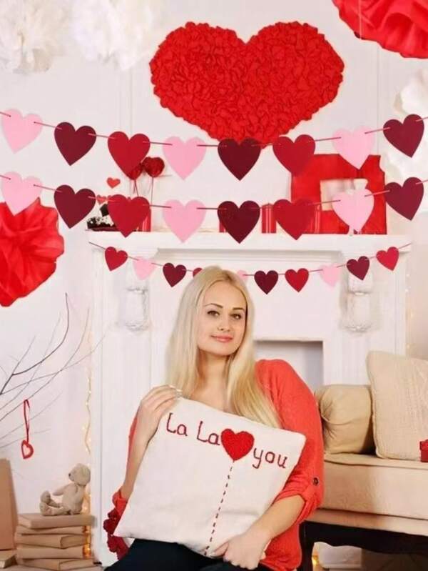 50pcs New Felt Heart Shaped Hanging Flags, Wedding Party Decoration, Romantic Atmosphere