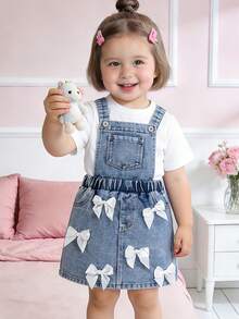 Vestido de peto de mezclilla lavada con lazo blanco 3D para niñas, con tirantes ajustables - Azul - Ver 2