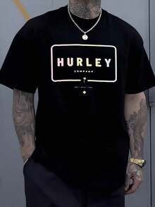 Gráfico con marco rectangular de colores degradados que encierra el nombre Hurley transmitiendo energía juvenil y espíritu aventurero ideal para quienes buscan comodidad y estilo contemporáneo camiseta de hombre 220g 100% algodón - Negro - Ver 1