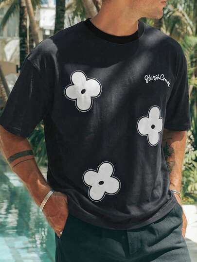 Camiseta estampada de corte slim para hombre, camiseta holgada blanca con estampado floral, ropa de verano delicada y refrescante