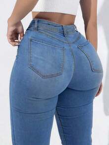 This Brand New Blue Y2K High-Waisted Slimming Stretch Denim Jeans Feature An Elegant And Fashionable Design, Versatile And Practical, Suitable For Casual, Street, And Retro Styles.It Is Suitable For All Seasons And Is Also An Ideal Choice For New Year And Valentine's Day. - 中藍色 - 查看 11