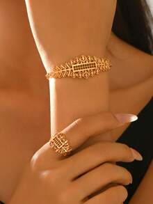 一套时尚休闲百搭镂空花卉手链戒指首饰套装（女士款） - 金黃色 - 查看 4