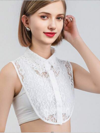 新款蕾丝领，饰有睫毛花边，百搭可拆卸领子，适合春、秋、冬季穿着。