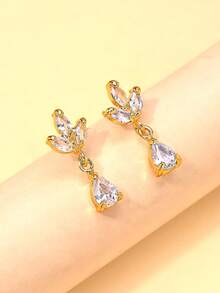 1 Đôi bông tai hình hoa đính đá và zirconia tinh tế, sang trọng, món quà trang sức thời trang dành cho bạn bè. - Bông tai hình hoa - Xem 2