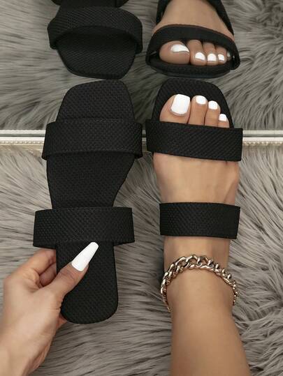 女士时尚平底凉鞋，春夏沙滩防滑可爱拖鞋，红色条纹平底凉鞋，优雅欧美风一脚蹬凉鞋