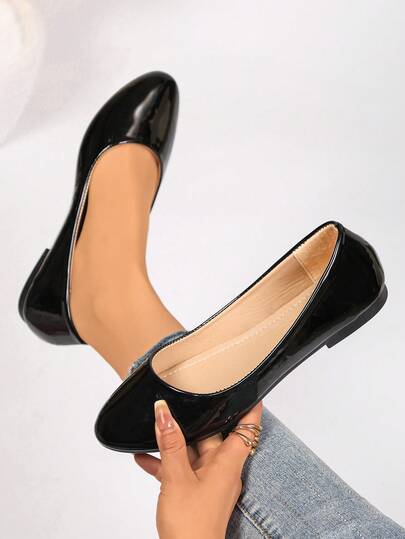 女士黑色漆皮尖头鞋，舒适低跟休闲通勤一脚蹬乐福鞋