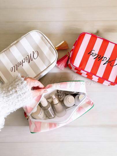 1 Peça Bolsa Cosmética/Bolsa de Armazenamento/Bolsa de Toucador Personalizada com Nome, Leve de Grande Capacidade, Uso Versátil, Presente Ideal para Namorada, Família, Colegas de Classe, Irmãs, Adequado para Viagens de Negócios, Férias, Presente para Dama de Honra, Bolsa Cosmética Personalizada, Presente Personalizado, Presente de Proposta para Dama de Honra, Presente de Festa de Despedida de Solteira, Lembrança de Festa de Casamento para Recém-Casados, Mostrando um Estilo de Vida Elegante e Senso Artístico