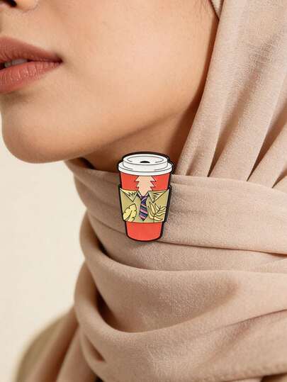 1 Pc Cute Cartoon Mini Cup Pattern Women's Scarf Accessory, Scarf Buckle, Clothing Decorative Brooch, Unique Alloy Badge, Women's Fashion Accessory, Suitable For All Seasons, Ideal For Daily Wear And Bag Pin, Perfect Gift Choice.