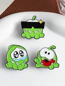 这款可爱的卡通绿色小怪兽合金珐琅胸针，色彩鲜艳亮丽，小巧精致，经久耐用。它与绿色上衣和白色/卡其色背包搭配相得益彰，适合甜美酷帅、日系、复古、休闲等多种穿搭风格。作为一款百搭又个性十足的小饰品，它是情人节、生日和毕业纪念日的完美小惊喜。 - 彩色 - 查看 4
