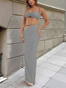 Conjunto de camiseta sin espalda sexy y falda larga plisada para mujer, atuendo de vacaciones de verano - Gris - Ver 3