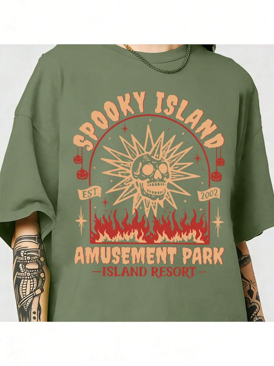 Spooky Island Amusement Park T-Shirt, Retro 2000s Halloween Movie Shirt, Disco Skull, Summer Spooky T-Shirt, 90s Nostalgia Halloween Tee For Halloween - 軍綠色 - 查看 1