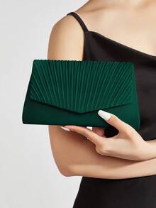 REMANLAND 这款简约时尚的深绿色手拿包饰有扇形褶皱，线条简洁流畅，扇形褶皱纹理精致，深绿色底色呈流线型，信封式包型设计经典永恒。它是送给女性的最佳礼物。 - 墨綠色 - 查看 8