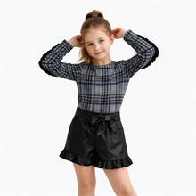 Conjunto Infantil Menina Estiloso Shorts Cirrê e Blusa Xadrez Infantil | 4 a 12 Anos - Xadrez Preto e Branco - Visão 3