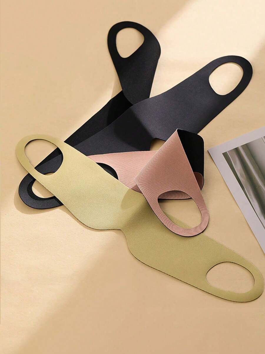 Bộ 5 mặt nạ ngủ mềm mại, di động, mặt nạ ngủ êm ái, mặt nạ ngủ du lịch, mặt nạ ngủ trưa cho học sinh, thích hợp cho giấc ngủ và thư giãn khi đi du lịch, thiết kế vừa vặn, chắn sáng hoàn toàn, thích hợp cho giấc ngủ ngắn, trên máy bay và cải thiện chất lượng giấc ngủ, điều chỉnh thoải mái, thích hợp sử dụng tại nhà hoặc khi đi du lịch.