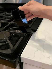 2 miếng dải bịt kín chống ô nhiễm màu đen cho nhà bếp, dải bịt kín khe hở silicon chịu nhiệt cao cho nhà bếp, dải bịt kín mềm chống dầu mỡ và bụi bẩn cho khe hở bếp, dải bịt kín khe hở mặt bàn, phụ kiện dụng cụ nhỏ cho nhà bếp (có thể cắt tỉa) - Xem 1