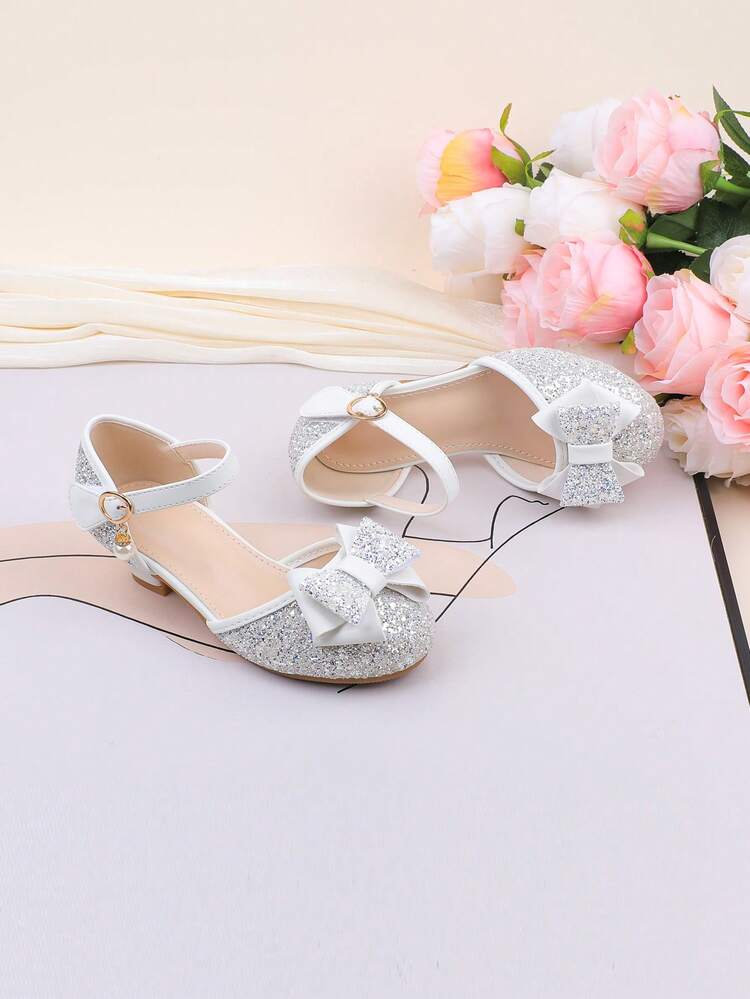婚礼、派对、节日花童鞋，适合幼儿、小女孩和大女孩，经典舒适百搭，饰有蝴蝶结，白色、银色可选，适合搭配连衣裙、出席正式场合、演出、芭蕾舞、公主风等。 - 白色 - 查看 7