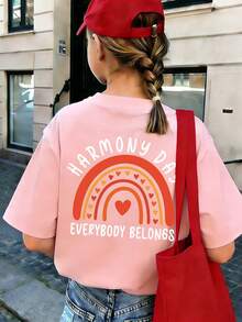 Áo thun HARMONY DAY dành cho bé gái tuổi teen với khẩu hiệu "EVERYBODY BELONGS" và hình hoạt hình cầu vồng, chất liệu mềm mại và thoải mái, phù hợp cho các hoạt động thể thao ngoài trời, dạo phố, đi học, thời trang mùa xuân/hè đa năng. - Hồng - Xem 1