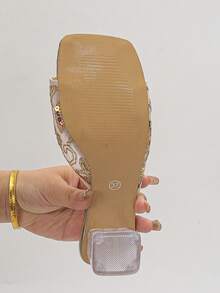 Dép lê nữ đế dày đính sequin lưới trong suốt, đính pha lê, kiểu dáng slip-on, thêu họa tiết, màu vàng. - Vàng - Xem 7