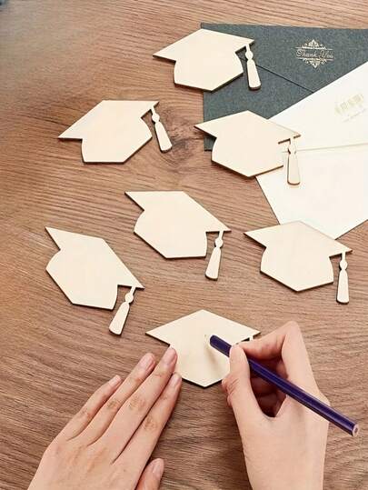 10个/包 2026毕业季木质毕业帽造型空白卡片标签，学士帽，手工DIY，校园毕业礼物，DIY贺卡，家居装饰，节日装饰，木质装饰标签，适合毕业派对礼物推荐贺卡，毕业礼物的理想之选，表达美好祝愿