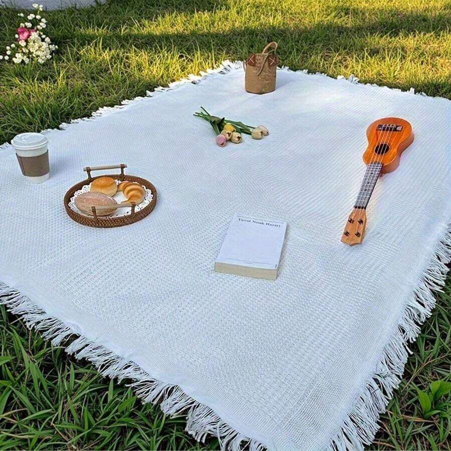 Portable Thickened Picnic Blanket, White Camping Blanket, Beach Towel, Sofa Cover, Outdoor Garden Tent Mat, Waterproof & Warm, Suitable For Home Decor, Photo Shooting, Tear-Resistant, Leisure Mat, Tablecloth, Wall Hanging - White - 查看 1