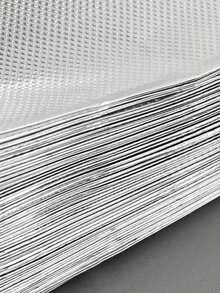 200 piezas Papel de aluminio profesional con relieve - Paquete con dispensador, 12x17cm, apto para servicios de coloración, permanente y mechas del cabello - Plateado - Ver 7
