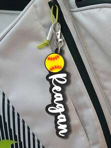 1/3/5 Paquete(s) de llavero personalizado con nombre y softbol 3D impreso en plástico, etiqueta para mochila de softbol personalizada - Nombre y número personalizados - Regalo para equipo de softbol - Etiqueta de equipaje para deportes de equipo - Llavero con boca de pez de béisbol - Ver 3