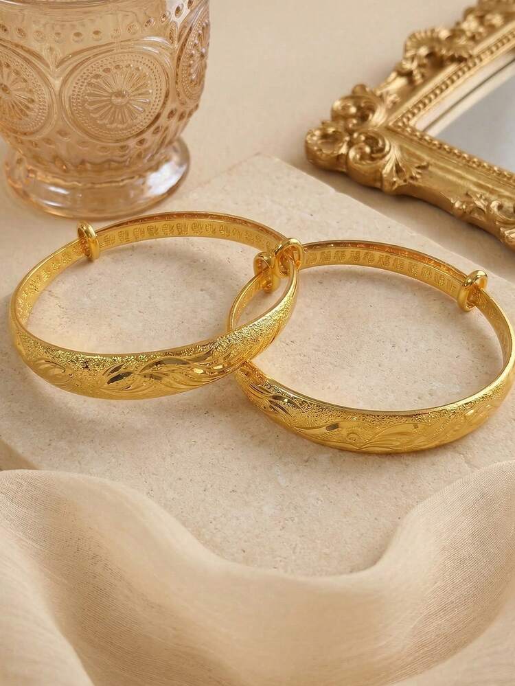 1 chiếc vòng tay mạ vàng 18k khắc họa tiết cổ điển, thích hợp đeo hàng ngày cho nữ. - Vàng - Xem 3