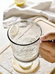 1个半自动面粉筛 - 细网烘焙工具，手持式细网面粉筛，家用烘焙工具，面粉筛杯，制作光滑面团和蛋糕糊的必备品，耐用的厨房和餐饮用品，节日烹饪必备，现代厨房用具，耐用材质 - 查看 6