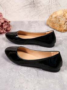 Giày nữ mũi nhọn bằng da bóng màu đen, giày lười đế thấp thoải mái, thích hợp đi làm hàng ngày. - màu đen - Xem 5