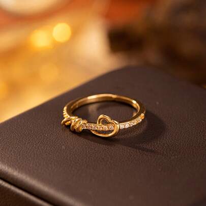 1枚奢华风格女士戒指，扭心锆石开口戒指（无包装盒），适合日常佩戴，是圣诞节、母亲节、情人节、周年纪念日的理想礼物（注：由于光线和拍摄角度的原因，实际产品与图片可能存在轻微色差）。