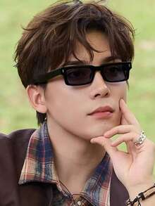 1 Cặp kính thời trang mới, kiểu dáng giản dị, cổ điển, đính đinh tán, hình vuông hẹp. - Nhiều màu - Xem 5