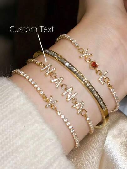 1. Vòng tay chữ cái mạ vàng đính đá Cubic Zirconia tối giản, vòng tay tên chữ cái tối giản tùy chỉnh, vòng tay chữ cái đầu MAMA bằng thép không gỉ cá nhân hóa, quà tặng thời trang cho mẹ, mùa thu, đơn giản, thường ngày, cổ điển, độc đáo, món quà lý tưởng cho bạn gái, mẹ, gia đình, bạn bè, con gái, kỷ niệm, ngày Valentine, ngày của mẹ.