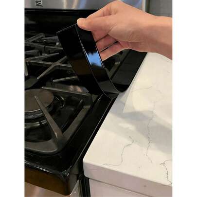 2 miếng dải bịt kín chống ô nhiễm màu đen cho nhà bếp, dải bịt kín khe hở silicon chịu nhiệt cao cho nhà bếp, dải bịt kín mềm chống dầu mỡ và bụi bẩn cho khe hở bếp, dải bịt kín khe hở mặt bàn, phụ kiện dụng cụ nhỏ cho nhà bếp (có thể cắt tỉa)