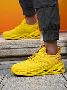 Men's Athletic Yellow Shoes With Hollow EVA Sole Lightweight Sport Sneakers For Running Fitness And Urban Street Style - Màu vàng - Xem 1