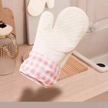1只耐热硅胶烤箱手套，加厚粉色格子设计，棉质内衬，防滑，适用于烘焙和烹饪 - 查看 1