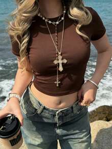 女士T恤，纯色性感Y2K风格短款短袖上衣，可爱百搭夏季T恤，简约经典款，韩版性感女孩柔软弹力修身休闲街头风户外上衣，90年代复古圆领女士婴儿T恤 - 棕色 - 查看 9