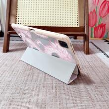 1 pieza Funda protectora de acrílico de alta definición con ranura para bolígrafo, soporte magnético de varios ángulos y función de suspensión/activación automática, cubierta protectora para tableta adecuada para iPad Pro/Air, Pad 5/6/18, con diseño de dragón chino rosa y nubes - Multicolor - Ver 7