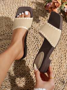 Sandal nữ kiểu retro với quai răng cưa, mũi vuông, gót chunky, kiểu dép xỏ ngón, đa năng cho việc đi lại hàng ngày. - Màu be - Xem 4