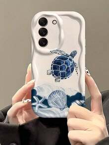 1 pieza de funda protectora para teléfono con borde en forma de ola y carcasa azul creativa compatible con Apple 7/8/X/XR/XSMAX/11/12/13/14/15/16/17 Pro Max, A14/A15/A16/A17/A04/A05/A06/A07/A54/A55/A56/A57/A34/A35A/36/A37/S26/S26Plus/S26Ultra, Transsion SMART7/8/9/10, teléfonos móviles, bolsas, accesorios para móviles, fundas para teléfonos, decoración de interiores, accesorios, fundas transparentes para teléfonos, verano, correas para teléfonos, fundas para teléfonos de hombre, fundas negras para teléfonos, fundas rosas para teléfonos, funda para móvil para hombre, funda para móvil para mujer, protección para teléfonos móviles, accesorios de playa, regal - Estilo (1 pieza) - Ver 3