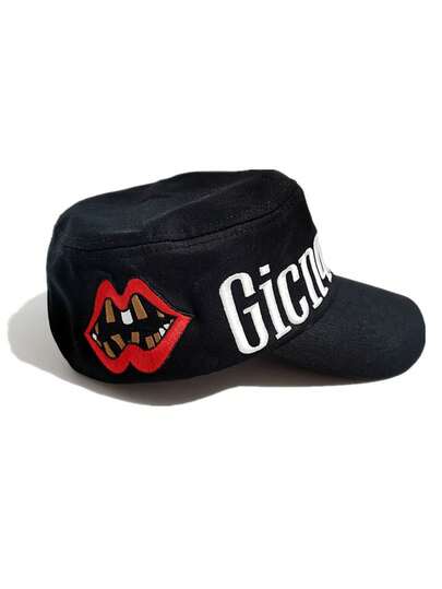 Mũ lưỡi trai phong cách đường phố, chất liệu polyester, phối màu tương phản, thêu họa tiết, kiểu hip hop.