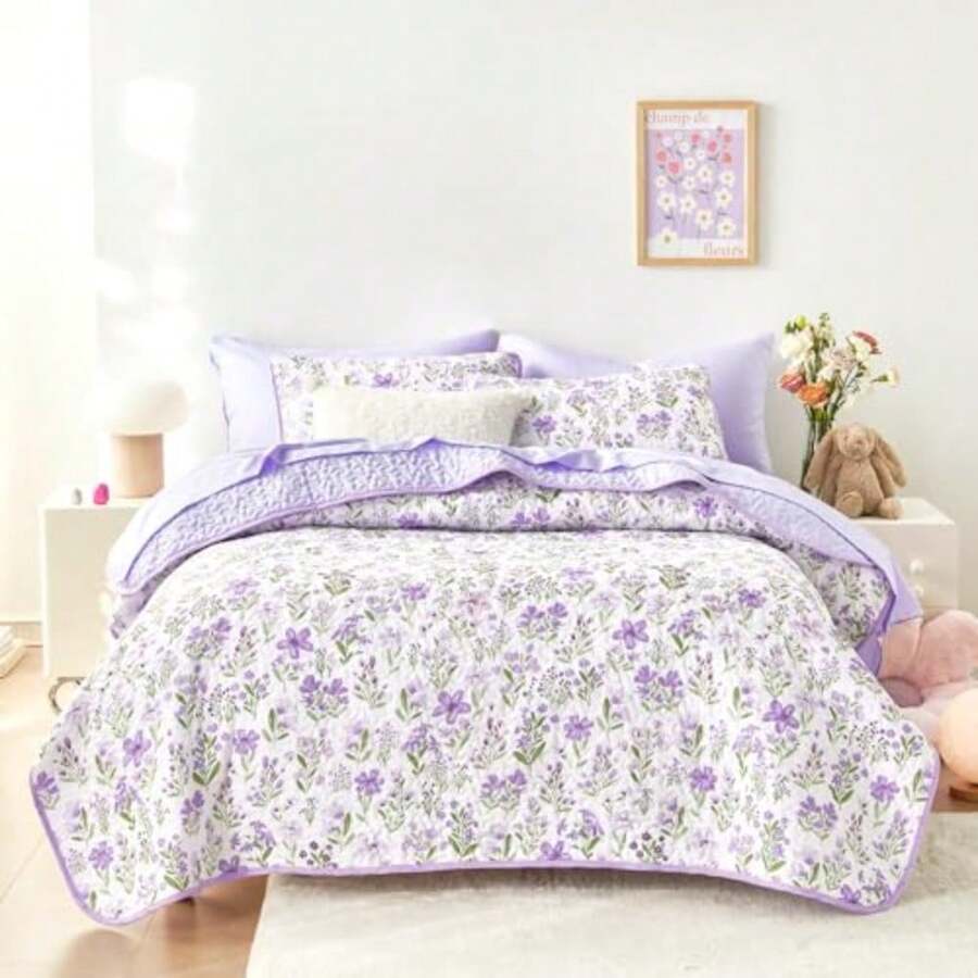 - Floral Quilt Set Coquette Cottagecore Shabby Chic Flower for Women Teen Girls Reversible Lightweight Bedspread Coverlet 3 Pieces Purple White Queen/Full Size - Blanco púrpura - Ver 1