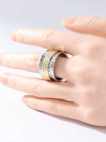 Fashionable Minimalist Metal Wire Designed Dual-Tone Wide Ring, Suitable For Women's Wedding, Party, And Daily Wear, A Versatile Jewelry Accessory - Silver - View 3