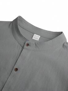 1 Conjunto de ropa de verano holgada y ligera para hombre: Camisa de manga larga con botones y cuello, color azul claro + Pantalones de pierna recta (Nota: La tela de lino puede arrugarse fácilmente y tener una ligera transparencia, por favor considérelo antes de comprar. Consulte la tabla de tallas en los detalles) - Gris Claro - Ver 4