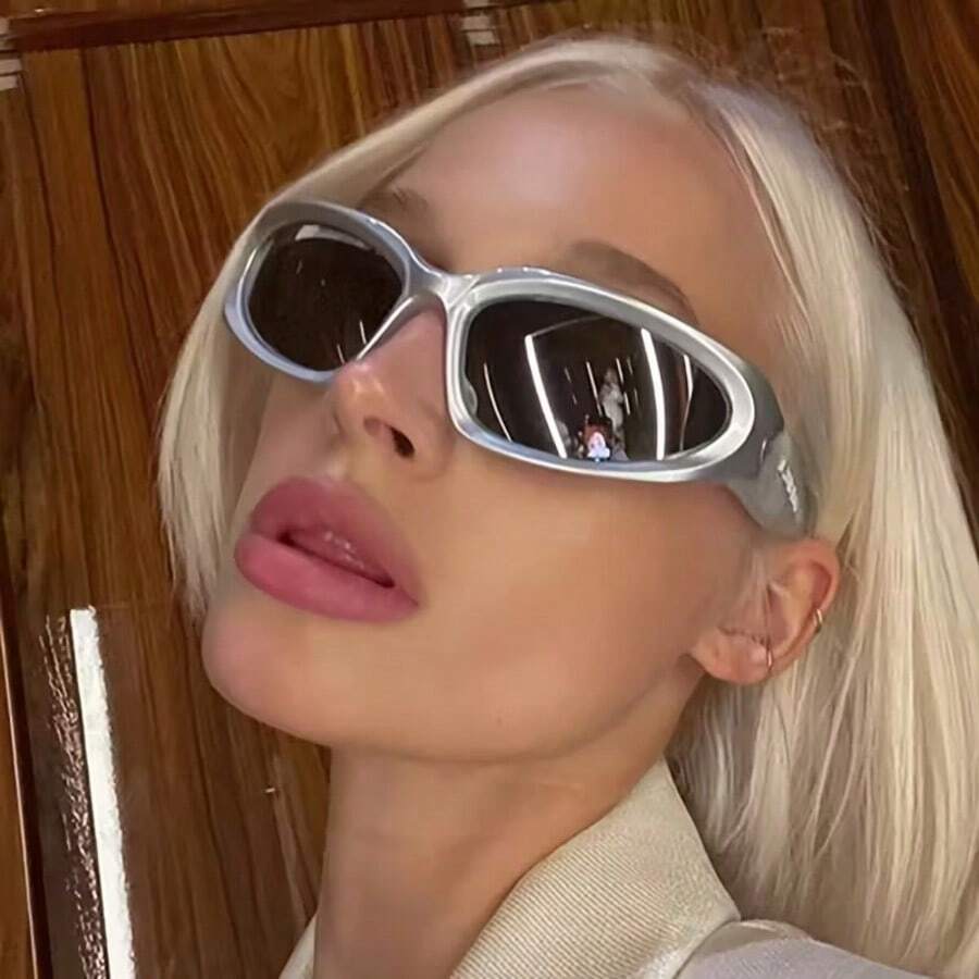 Y2K未来主义风格时尚眼镜，朋克风眼镜，适合音乐节、街头摄影、派对等场合。