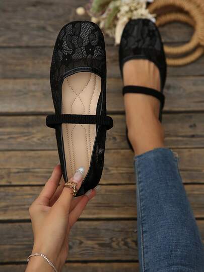 Zapatos de tacón bajo con punta cuadrada de malla de encaje negro, mocasines franceses de moda con banda elástica, nuevos zapatos casuales de primavera/otoño para mujer con empeine bajo, elegantes mocasines para ir a la oficina, zapatos planos sencillos