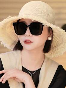 1 chiếc mũ rơm rộng vành kiểu Hàn Quốc dành cho nữ, có tua rua, thoáng khí, thích hợp làm mũ che nắng mùa hè đi biển. - Rơm rạ - Xem 2